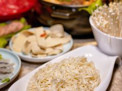 -沪小胖小龙虾(淮海中路旗舰店)