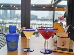 蓝莓凤梨鸡尾酒-Chili's Cafe&Bar奇利斯(滨江店)
