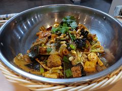 -拿渡麻辣香锅(世茂广场·工三店)