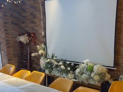 -玩坞轰趴馆·户外团建聚会主题生日派对馆(世豪广场店)