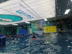 -Swim斯卫姆国际儿童游泳中心(红博中央公园店)
