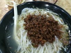 小咸菜-丽虹云南过桥米线(兴工街店)