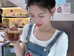 -逗号咖啡(信义荔山公馆店)