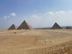 -吉萨金字塔群