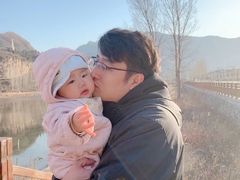 -百里峡七彩艺术小镇