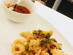 -卡佩罗意大利餐厅及酒吧Al Cappello Trattoria