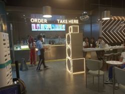 -桃桃屿·潮牌酷银(世纪荟店)