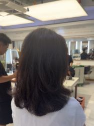 -镁连社·美联社