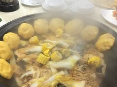 -三江鱼东北特色铁锅炖(骆驼店)