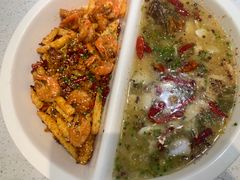 -姚姚酸菜鱼·金戈戈香港豉油鸡(喜荟城联名店)