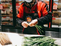 -钢管厂五区小郡肝串串香(蜀都万达店)
