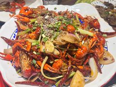 -乡土黄·鲜牛肉火锅·小龙虾(兴业街店)