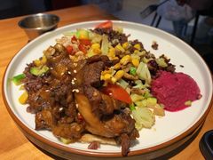 -POKEE VIA&Brunch·维娅(重庆来福士店)