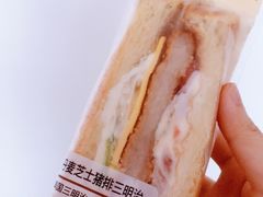 -全家便利店(宜山路站店)