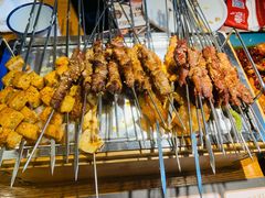 -喝丢一只鞋海鲜烧烤·海肠捞饭(市场店)