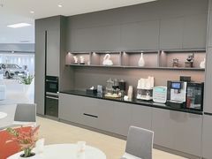 -深圳锦龙奥迪4S店(前海店)