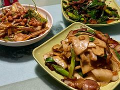 青蒜回锅肉-良泉足疗
