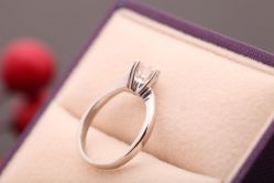 8-威德钻石-克拉钻大本营(南京东路店)