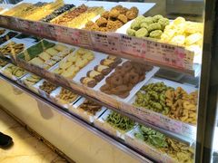 面包甜点陈列柜-泰康食品(南京东路店)