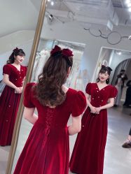 -艾米丽婚纱礼服