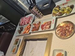 -佰烧海鲜烤肉火锅自助(世茂国际广场店)