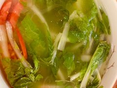 -石磨豆花家常菜·牦牛排土火锅