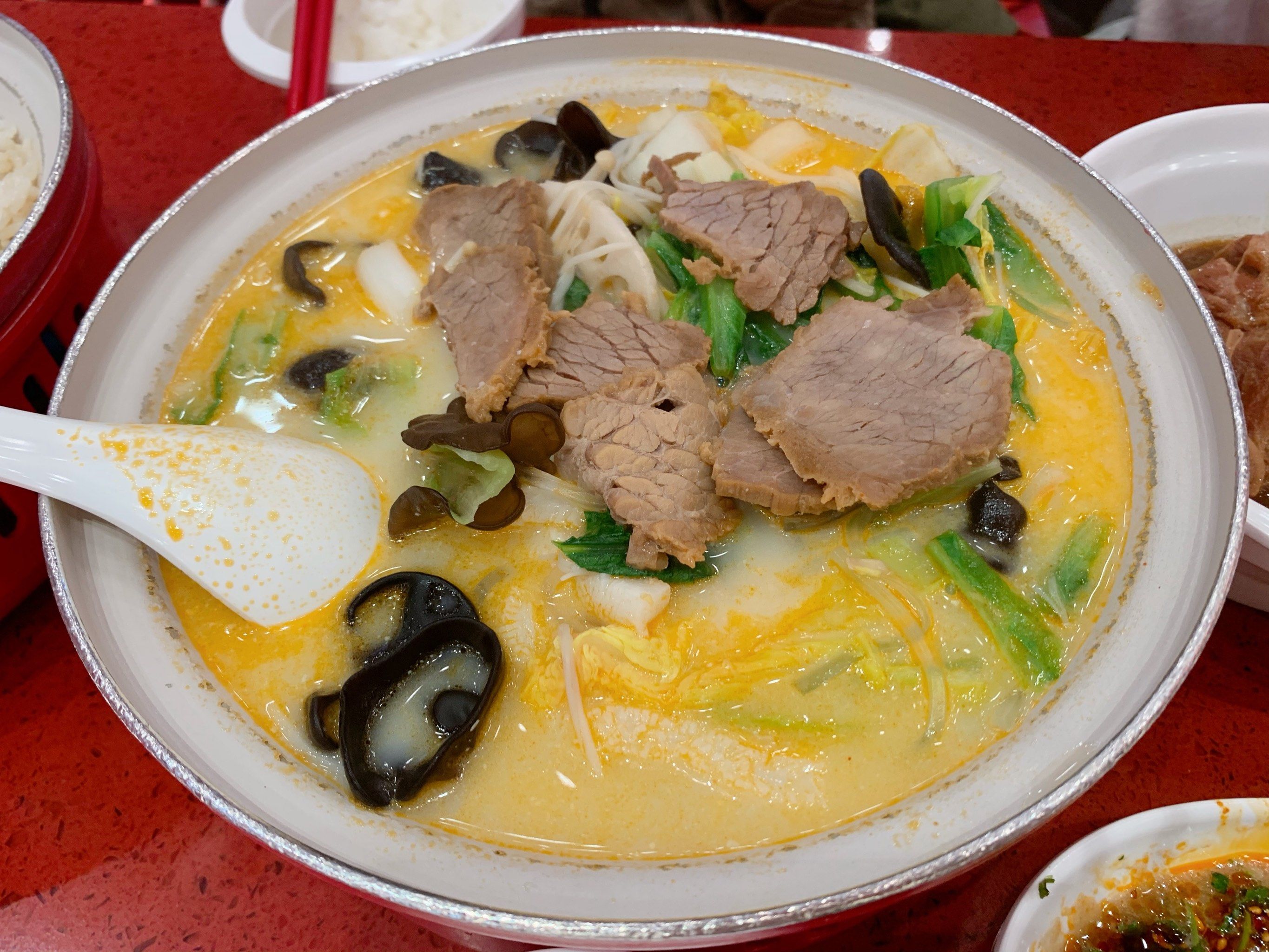 孤独美食家-上海环球港5家适合一人食的餐厅