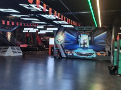 -极限PLAY运动娱乐新世界·团建派对潮玩休闲馆·室内蹦极高空游乐园