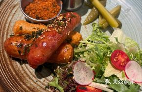 Taiwanese Grilled Sausage Platter