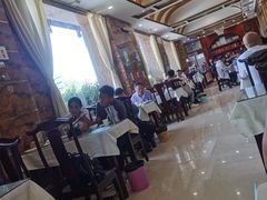 -梅利汴京烤鸭•开封豫菜地标店(东大街店)