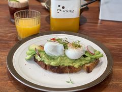 牛油果温泉蛋吐司-O'mills Sourdough Bakery&Bistro(永嘉路店)