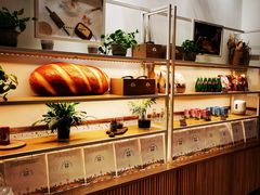 面包甜点陈列柜-前进麦味·天然烘焙(凯德1818店)