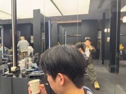 -侨治发型