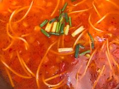 -毛辣果·贵州红酸汤牛肉火锅(西单店)