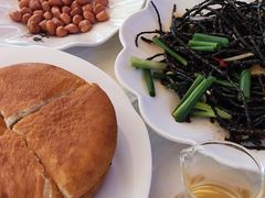 -乡土特色.冷锅鱼.牦牛肉汤锅