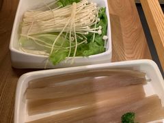 -左庭右院鲜牛肉火锅(浦江欢乐颂店)