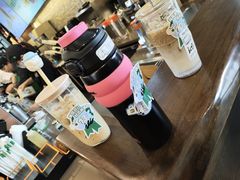 -星巴克(南宁民歌湖店)