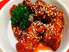 -必胜客(证大大拇指店)