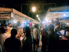 -席娜卡琳火车铁道夜市