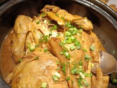 红焖全鸡煲-南山饭店(阳明古镇店)