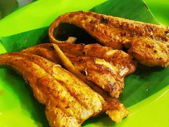 -明记烧鱼美味店