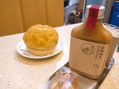 奶茶搭配菠萝油-明腾壹间茶餐厅(新都会花园广场店)