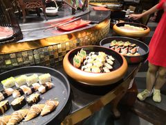 -四海一家自助餐(益田假日广场店)