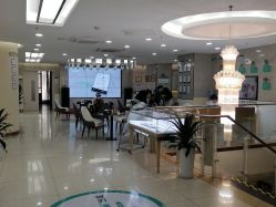 -新生植发·植养护一体