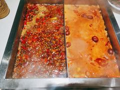 小牛叔红锅-小牛叔鲜切牛肉·火锅·烤肉自助(公济桥路店)