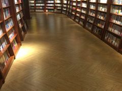 -新华书店(印象城店)