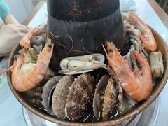 -一口猪海鲜浑锅·东北家常菜