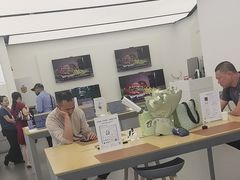 -华为授权体验店(华强北电子广场)