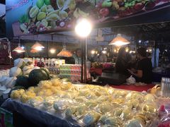 -周日夜市