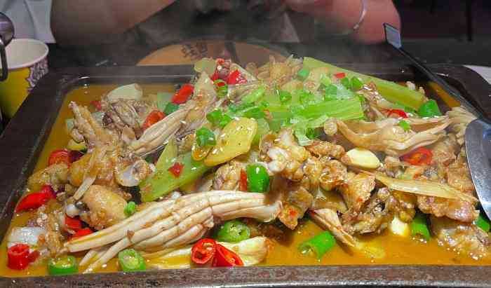 蛙舍·海鲜牛蛙(苏宁广场店)-"吃完的感受就是好咸!